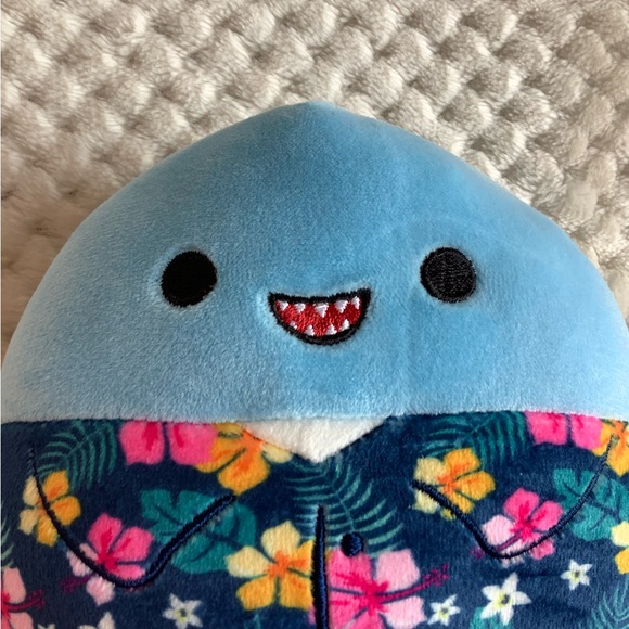 Kellytoy Squishmallows Plush Rey the Shark in Hawaiian Shirt Stuffed Animal Toy - Picture 3 of 11